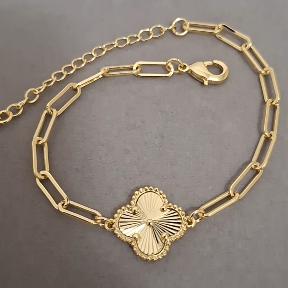 Gold Filled Paperclips Clover Bracelet